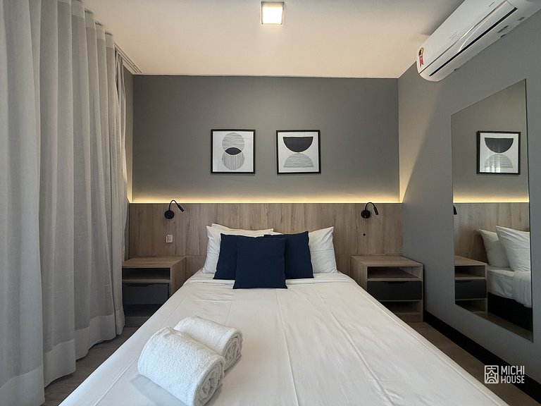 Lindo Studio Pinheiros/ Av Sumare com Wifi/Ar