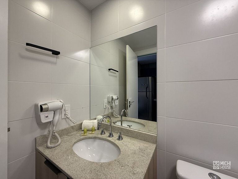 Lindo Studio Pinheiros/ Av Sumare com Wifi/Ar