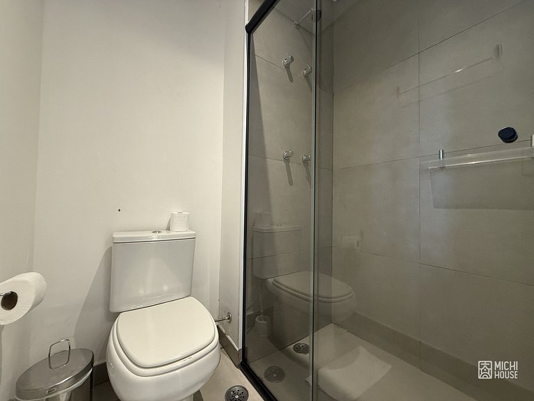 Lindo Studio Metro Vergueiro/Liberdade com Ar/Wifi