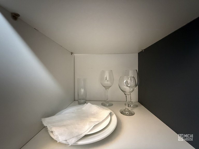 Lindo Studio Metro Vergueiro/Liberdade com Ar/Wifi