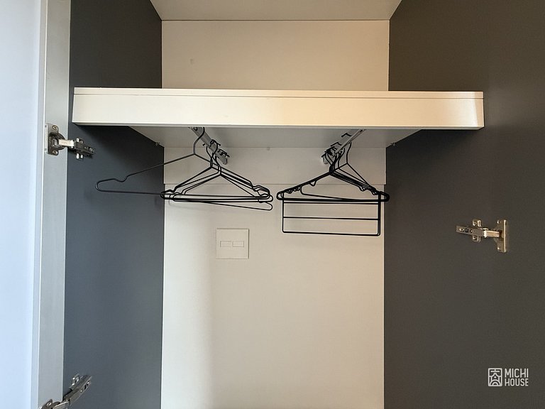 Lindo Studio Metro Vergueiro/Liberdade com Ar/Wifi