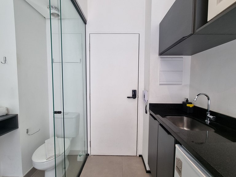 Belo Studio Metro/Santa Casa com Wifi/Ar