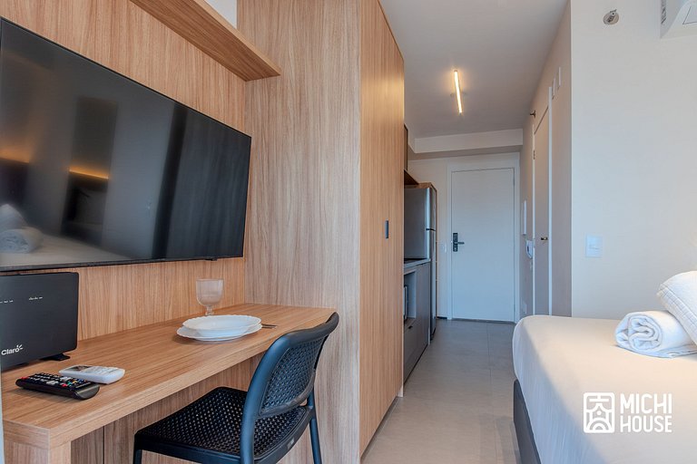 Studio Ibirapuera • Metro Sta Cruz • AC • WIFI