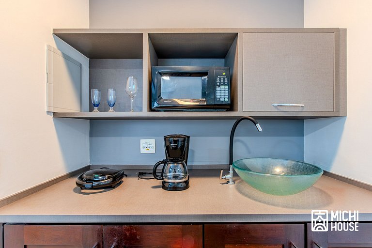 Apartamento Executivo Alphaville • Pratico • Ar