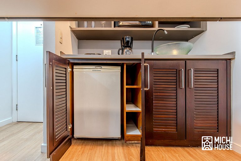 Apartamento Executivo Alphaville • Pratico • Ar