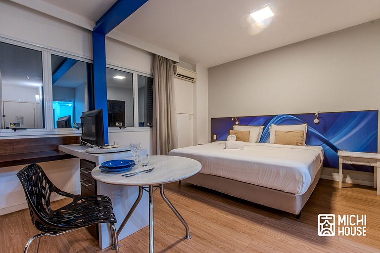 Moderno Flat Executivo • Alphaville • Ar • Wifi