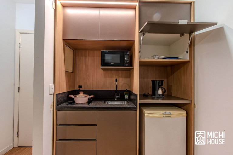 Moderno Flat Executivo • Alphaville • Ar • Wifi