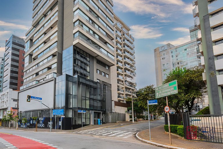 Studio Vergueiro • Av Paulista • Faculdades • AC