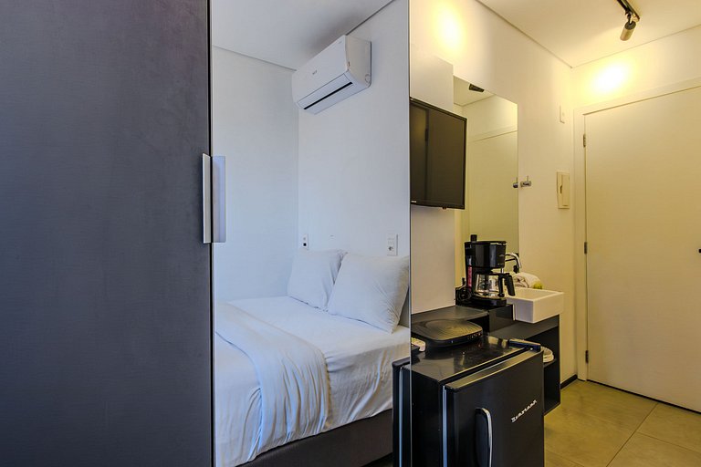 Studio Vergueiro • Av Paulista • Faculdades • AC