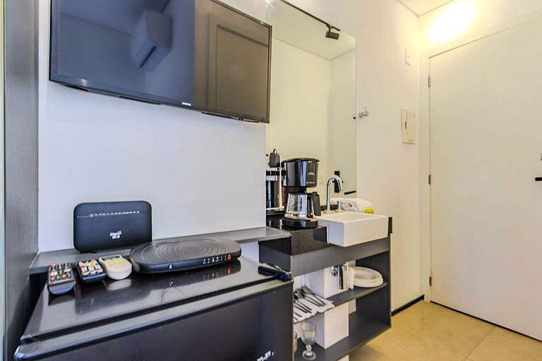 Studio Vergueiro • Av Paulista • Faculdades • AC