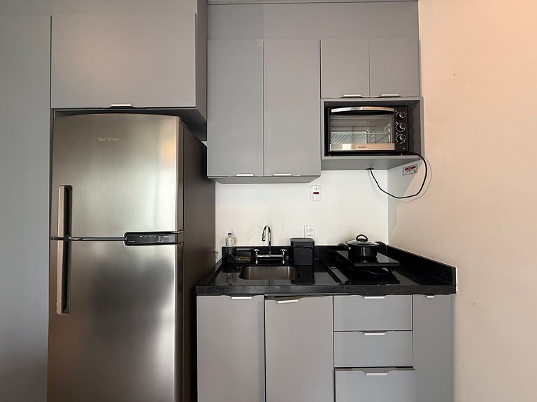 Apartamento 2/4 • Bela Vista • Shoping Frei Caneca
