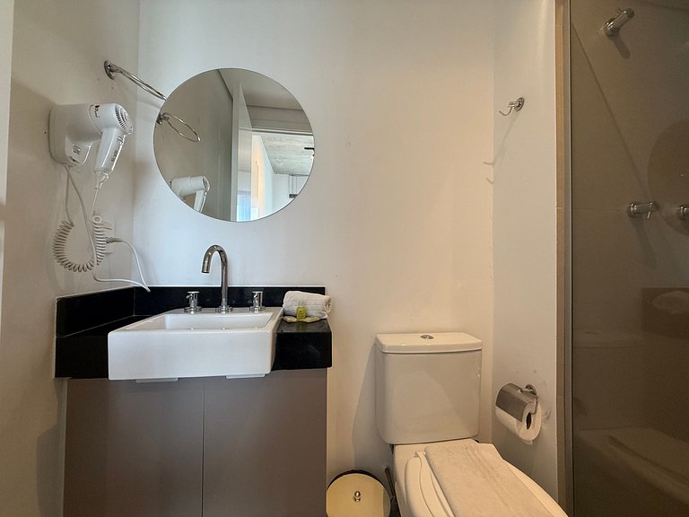 Apartamento 2/4 • Bela Vista • Shoping Frei Caneca