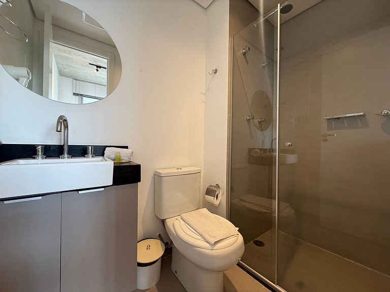 Apartamento 2/4 • Bela Vista • Shoping Frei Caneca