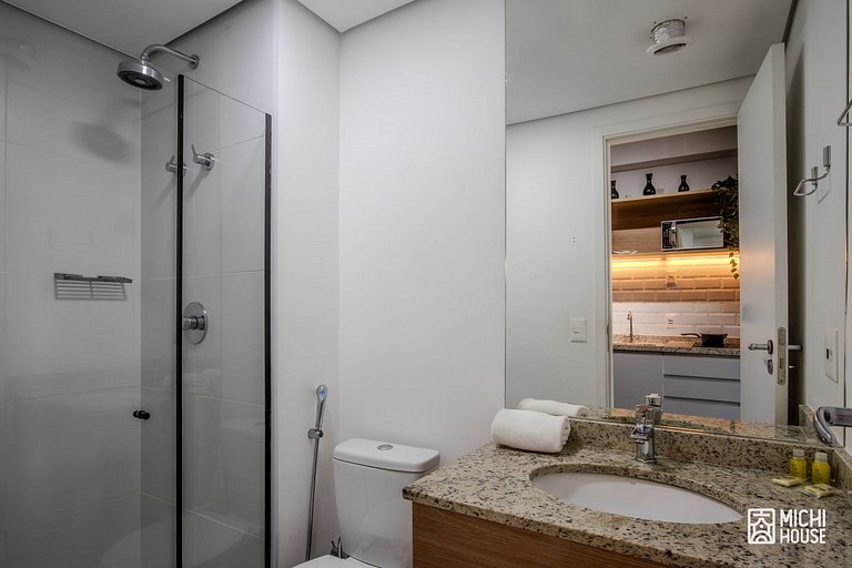 Studio Executivo a 2 min do Metro Paraiso com Ar